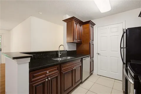 $1,750 | 6212 Santa Fe Parkway, Unit 6212, Sandy Springs, GA 30350