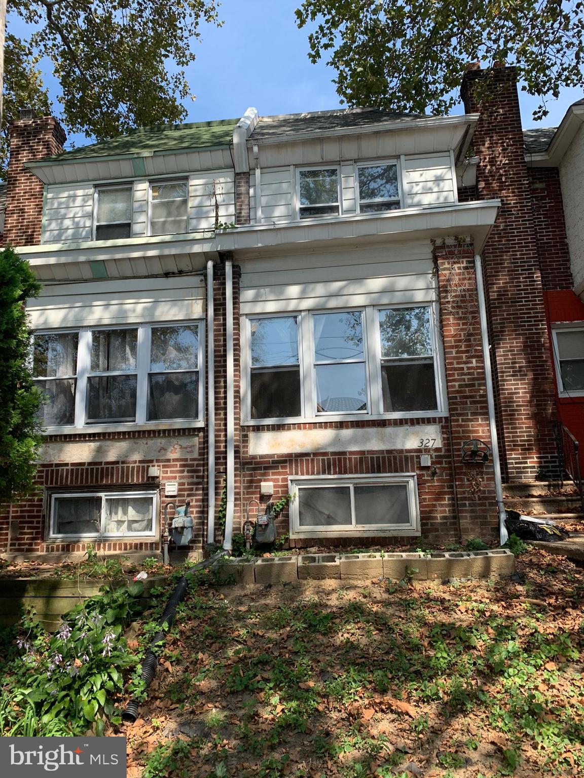 327 Huntley Road Upper Darby, PA 19082 - Photo 1 of 3