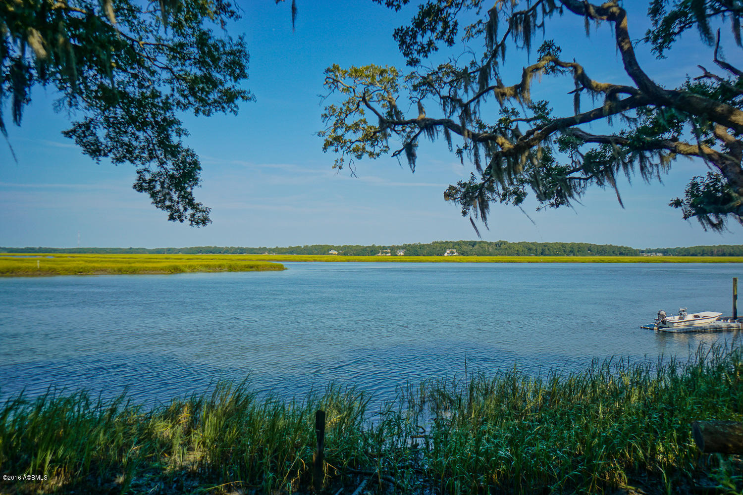 3004 Riverside Lane Beaufort, SC 29902 - Photo 6 of 50 3006 Riverside-8