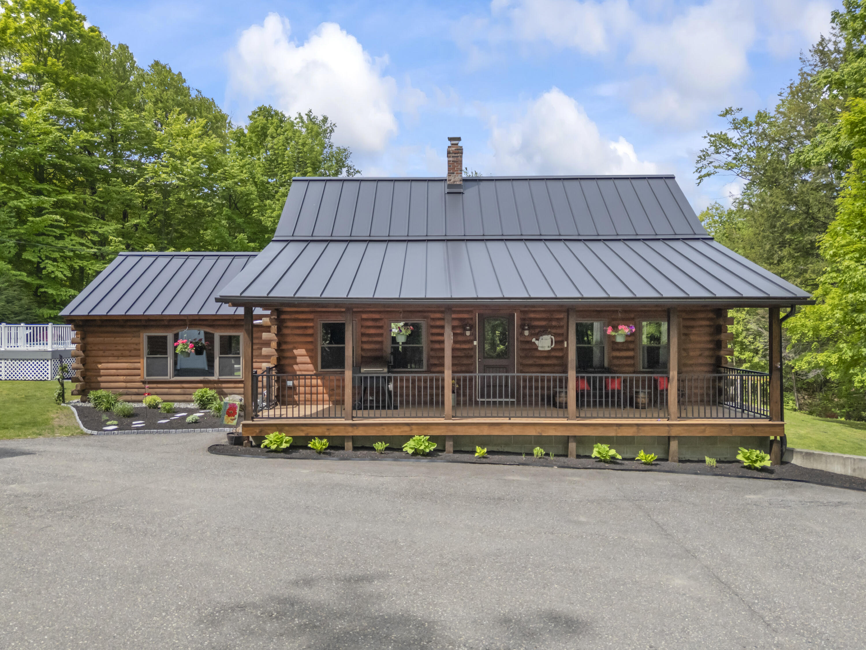 927 Federal Road Livermore, ME 04253 - Photo 3 of 59 927 Federal Rd_104