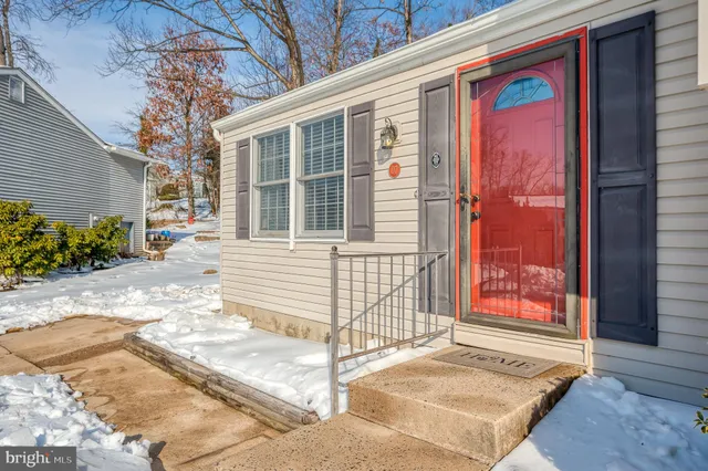 $375,000 | 7 Bamborough Court, Baltimore, MD 21236