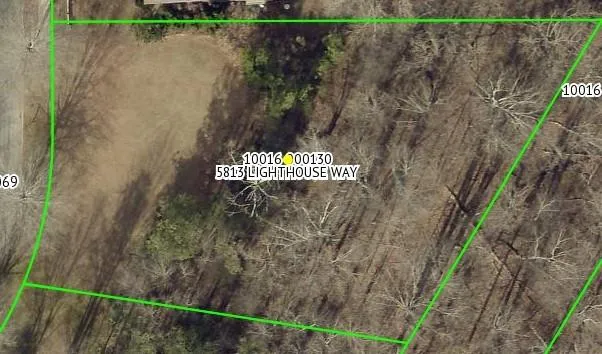 a sign that is on the side of the building