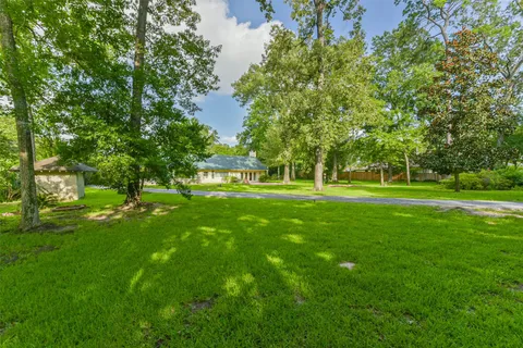 $2,600,000 | 30 East Rivercrest Drive, Houston, TX 77042