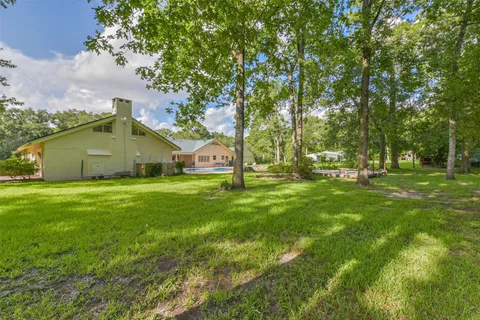 $2,600,000 | 30 East Rivercrest Drive, Houston, TX 77042