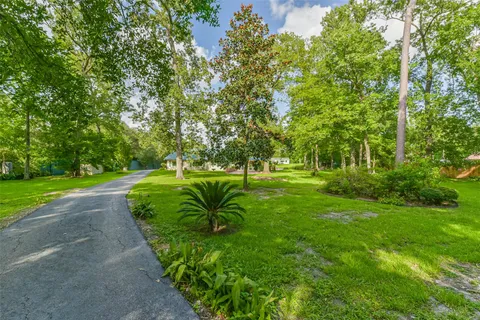 $2,600,000 | 30 East Rivercrest Drive, Houston, TX 77042