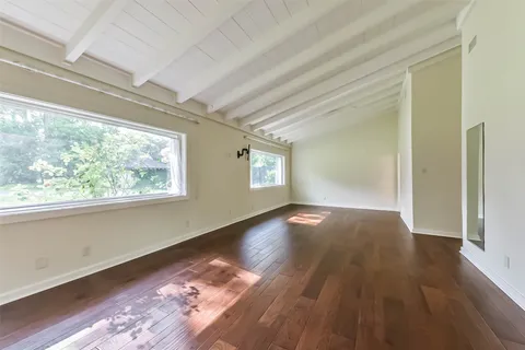 $2,600,000 | 30 East Rivercrest Drive, Houston, TX 77042