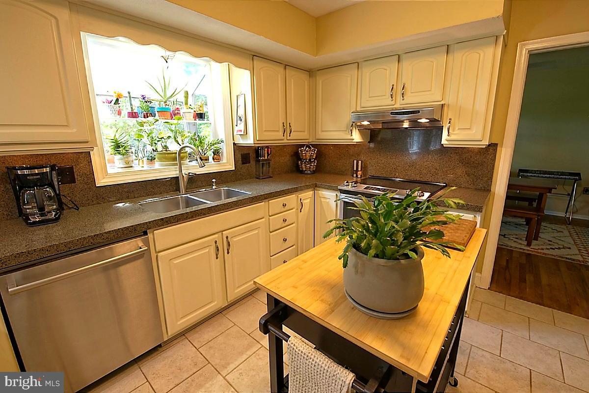 3314 Stump Hall Road Collegeville, PA 19426 - Photo 7 of 55