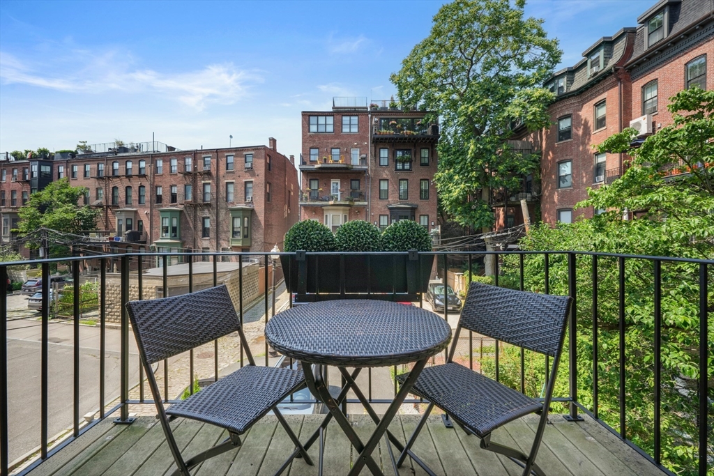 54 Rutland Square, Unit 2 Boston, MA 02118 - Photo 16 of 23 Gallery Image 16