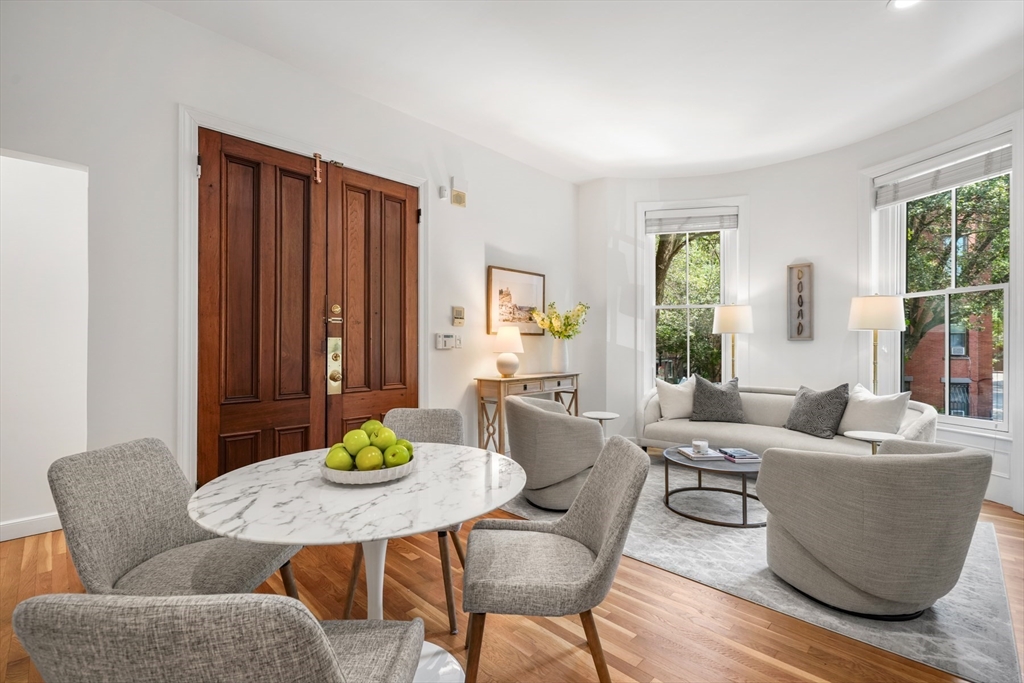 54 Rutland Square, Unit 2 Boston, MA 02118 - Photo 5 of 23 Gallery Image 5