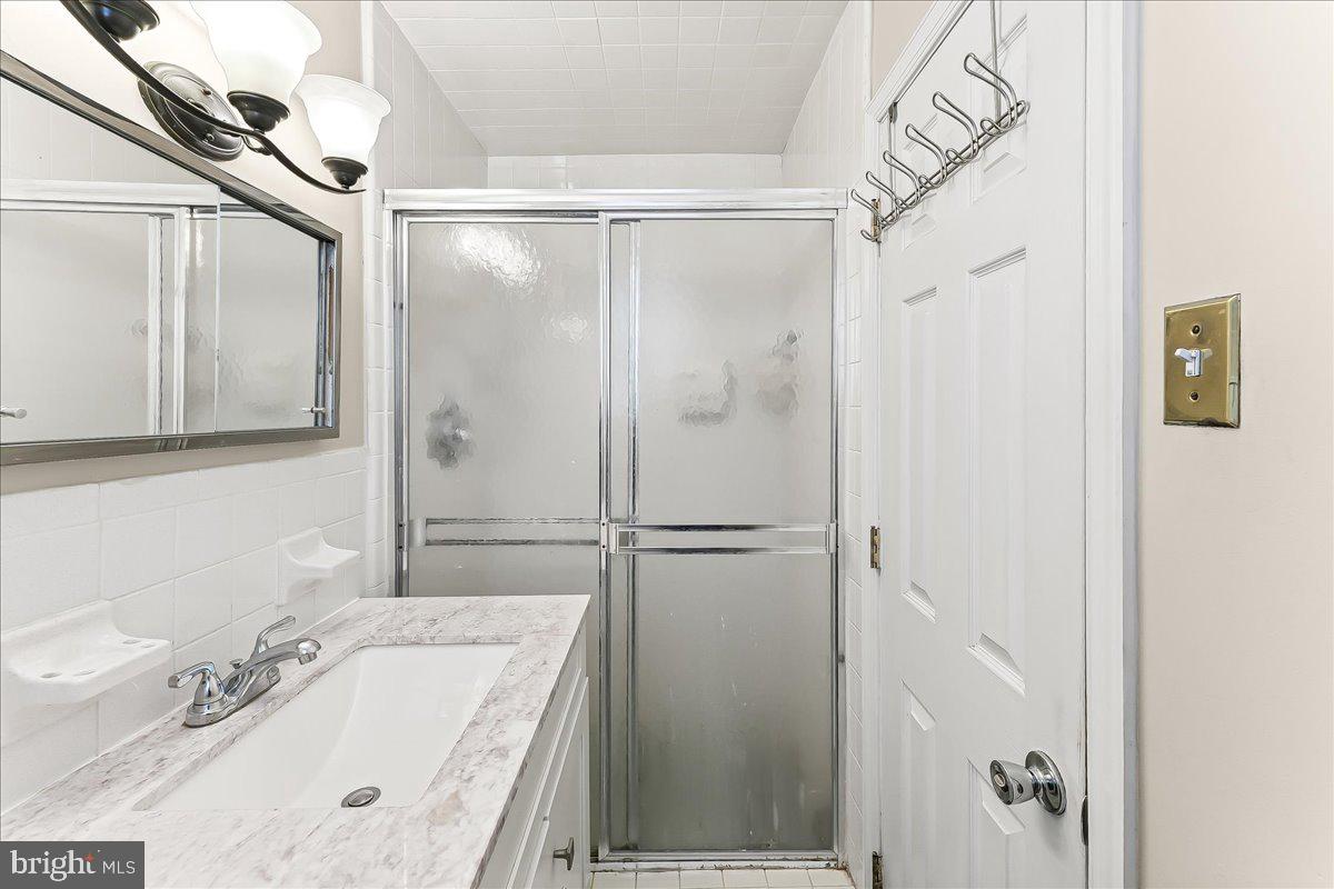276 Hemlock Lane Springfield, PA 19064 - Photo 30 of 43 Gallery Image 30