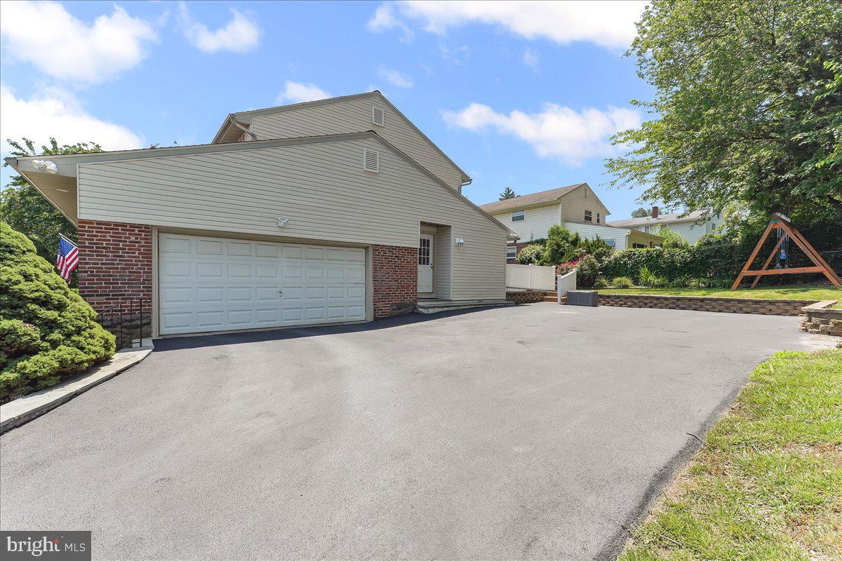 276 Hemlock Lane Springfield, PA 19064 - Photo 36 of 43 Gallery Image 36
