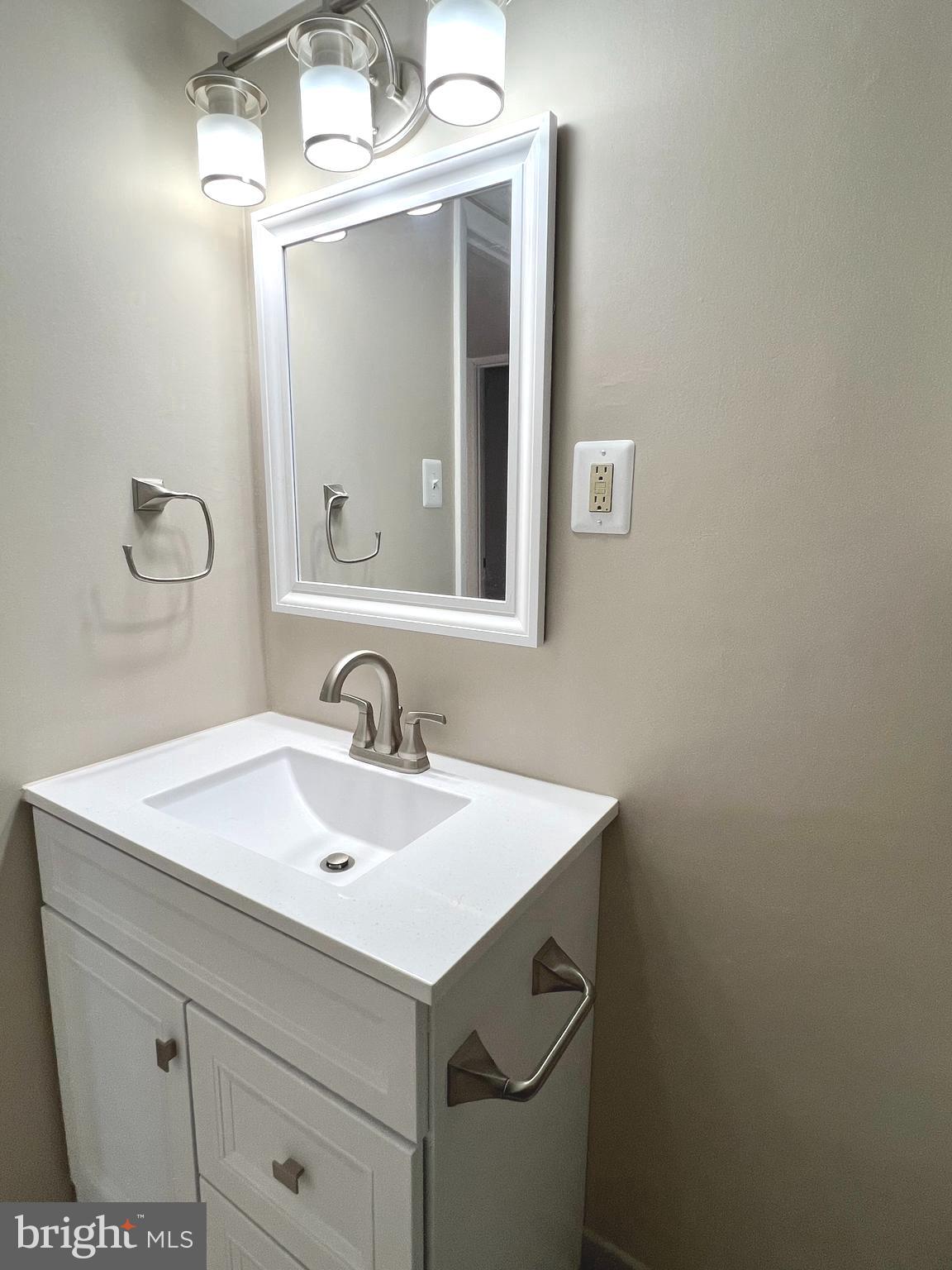 5083 7th Road South, Unit T2 Arlington, VA 22204 - Photo 22 of 36 NEW vanity, fixtures + lighting