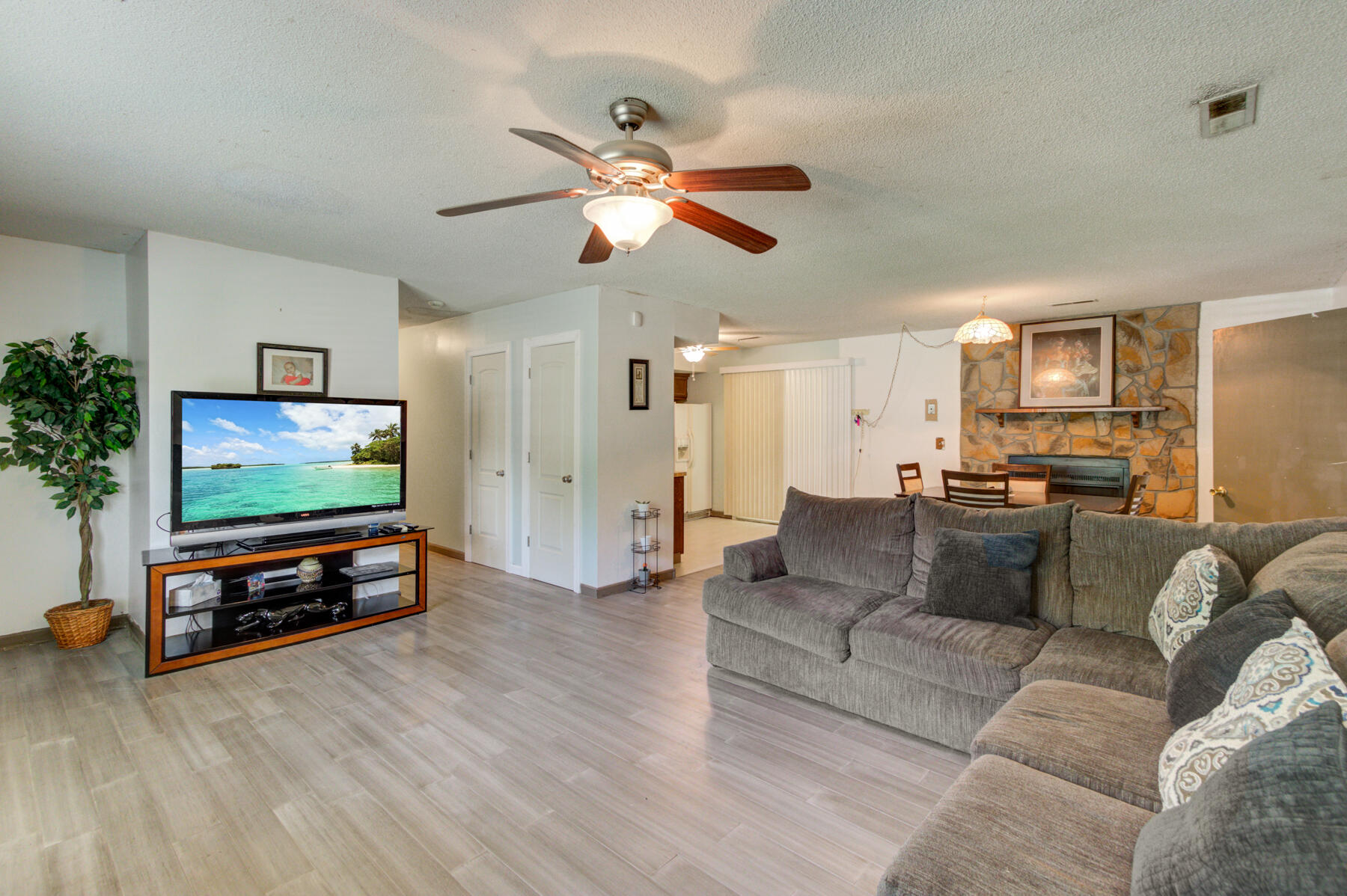 113 State Rd S-8-922 Moncks Corner, SC 29461 - Photo 11 of 40 113 Tall Spruce, Moncks Corner SC (9)