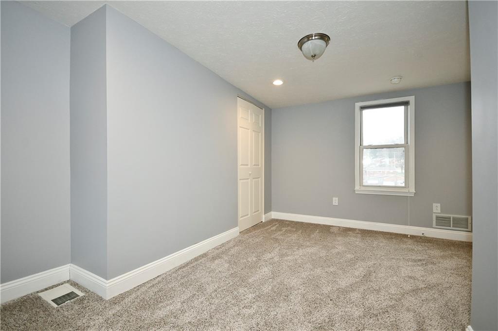 5417 Curry Road Pittsburgh, PA 15236 - Photo 18 of 25 Gallery Image 18
