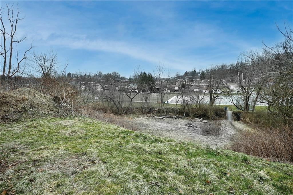 5417 Curry Road Pittsburgh, PA 15236 - Photo 23 of 25 Gallery Image 23