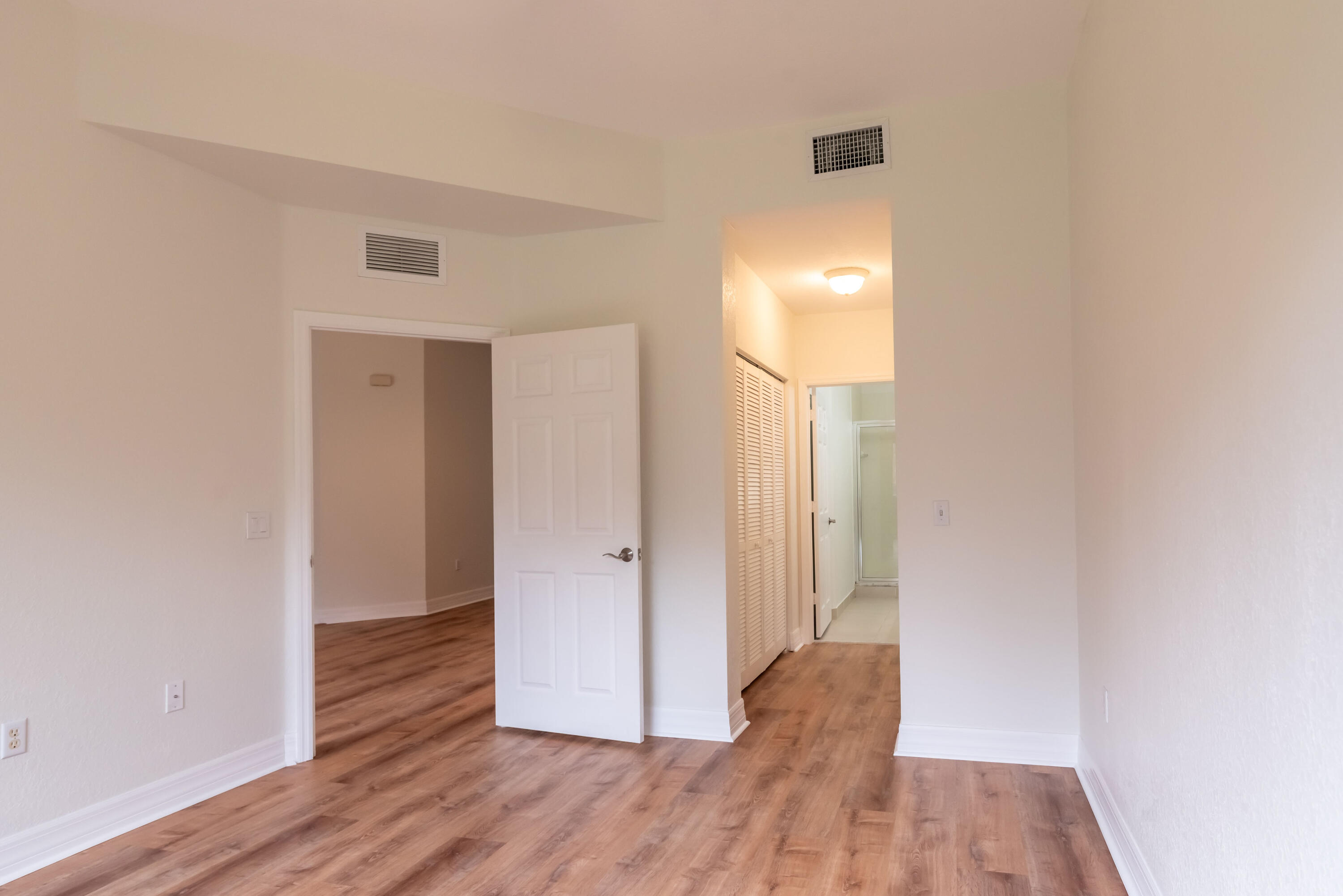 53 Southeast Sedona Circle, Unit 106 Stuart, FL 34994 - Photo 6 of 18 IMG_0332_TIF