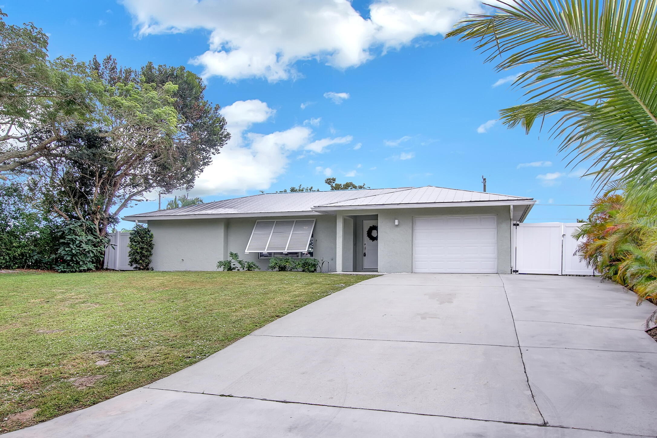 5080 Southeast Pine Ridge Way Stuart, FL 34997 - Photo 1 of 33 3A25D03E-427D-40FC-9E33-391D78B1CF0E