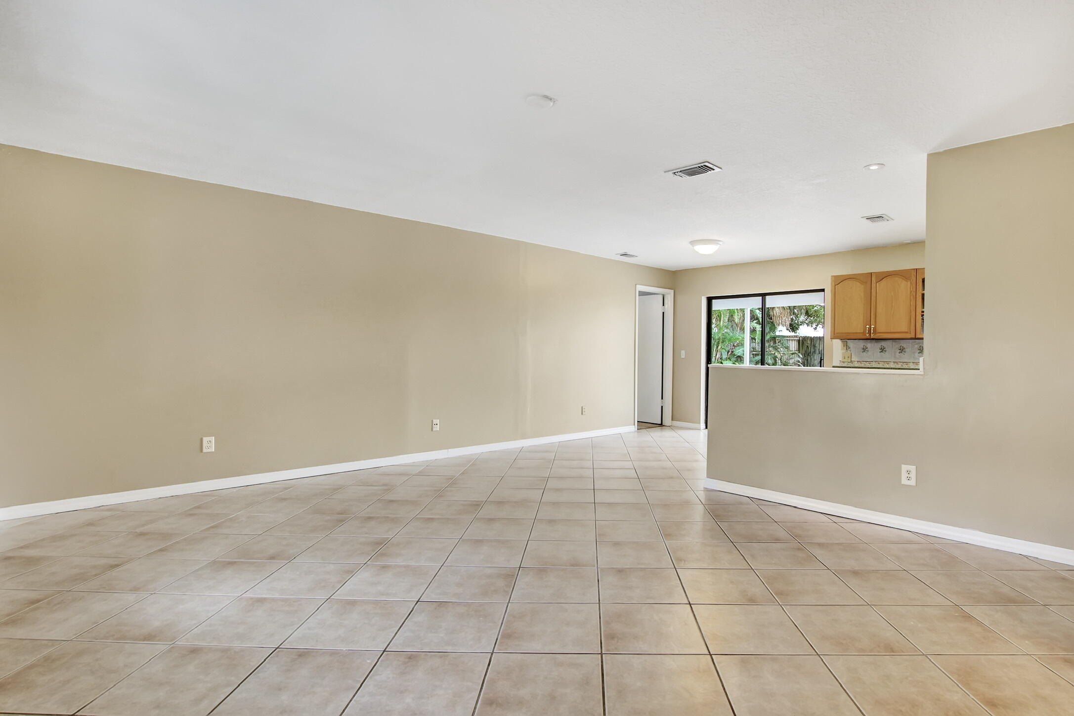 5080 Southeast Pine Ridge Way Stuart, FL 34997 - Photo 16 of 33 6FDF21CF-607B-43ED-A9C9-3F3A43DE71CD