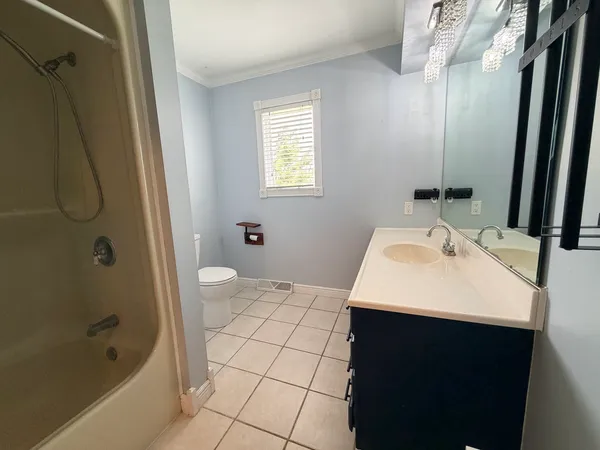 $199,999 | 734 1st Street, West Brooklyn, IL 61378