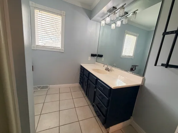 $199,999 | 734 1st Street, West Brooklyn, IL 61378