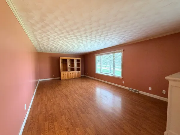 $199,999 | 734 1st Street, West Brooklyn, IL 61378