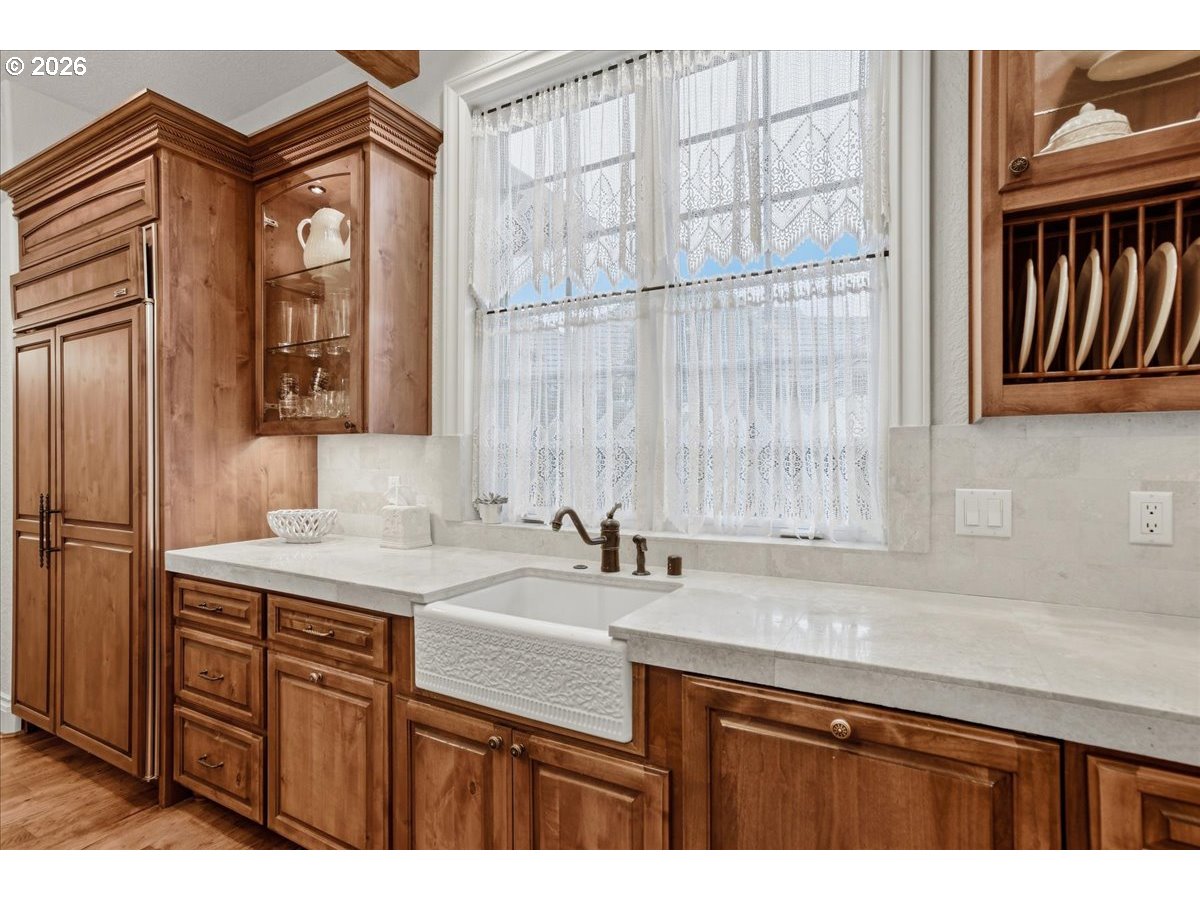 5807 Northwest El Rey Drive Camas, WA 98607 - Photo 13 of 48 Kitchen