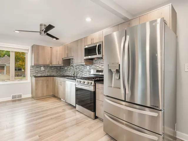 $337,000 | 6415 South Leclaire Avenue, Chicago, IL 60638