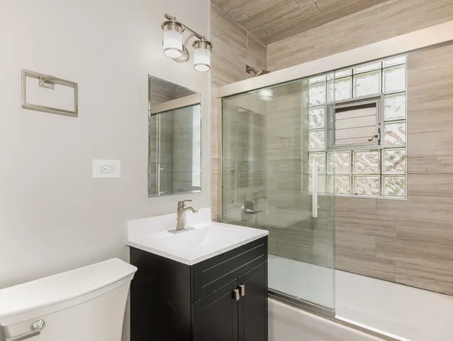 $337,000 | 6415 South Leclaire Avenue, Chicago, IL 60638