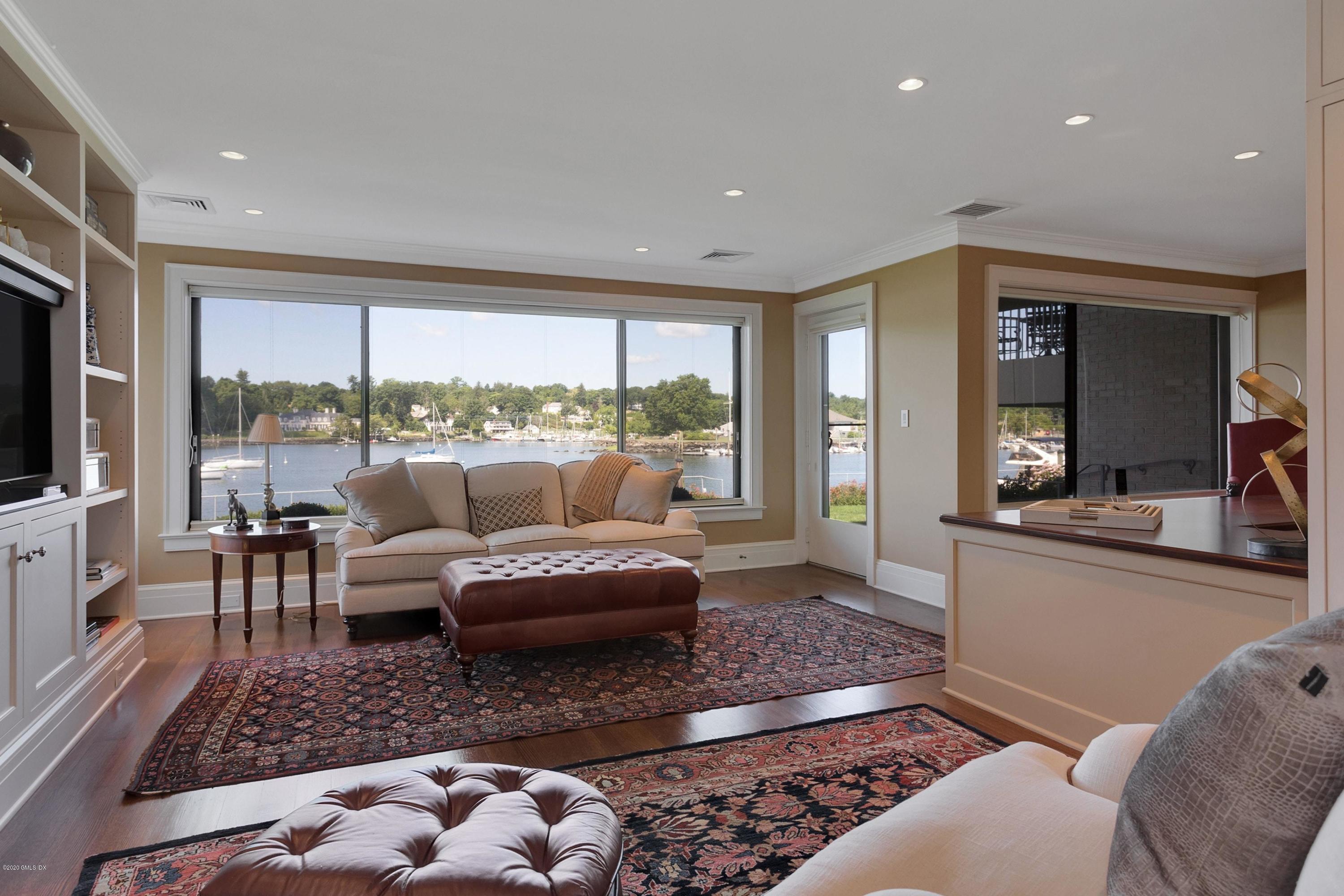680 Steamboat Road, Unit 5 Greenwich, CT 06830 - Photo 15 of 21 a living room with furniture and a rug