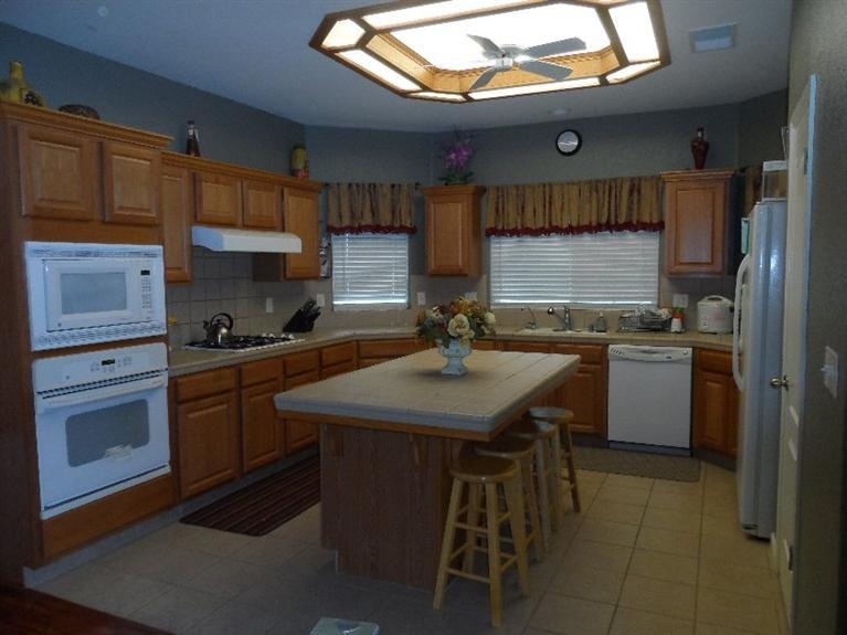 286 East Olson Avenue Reedley, CA 93654 - Photo 8 of 10 Gallery Image 8