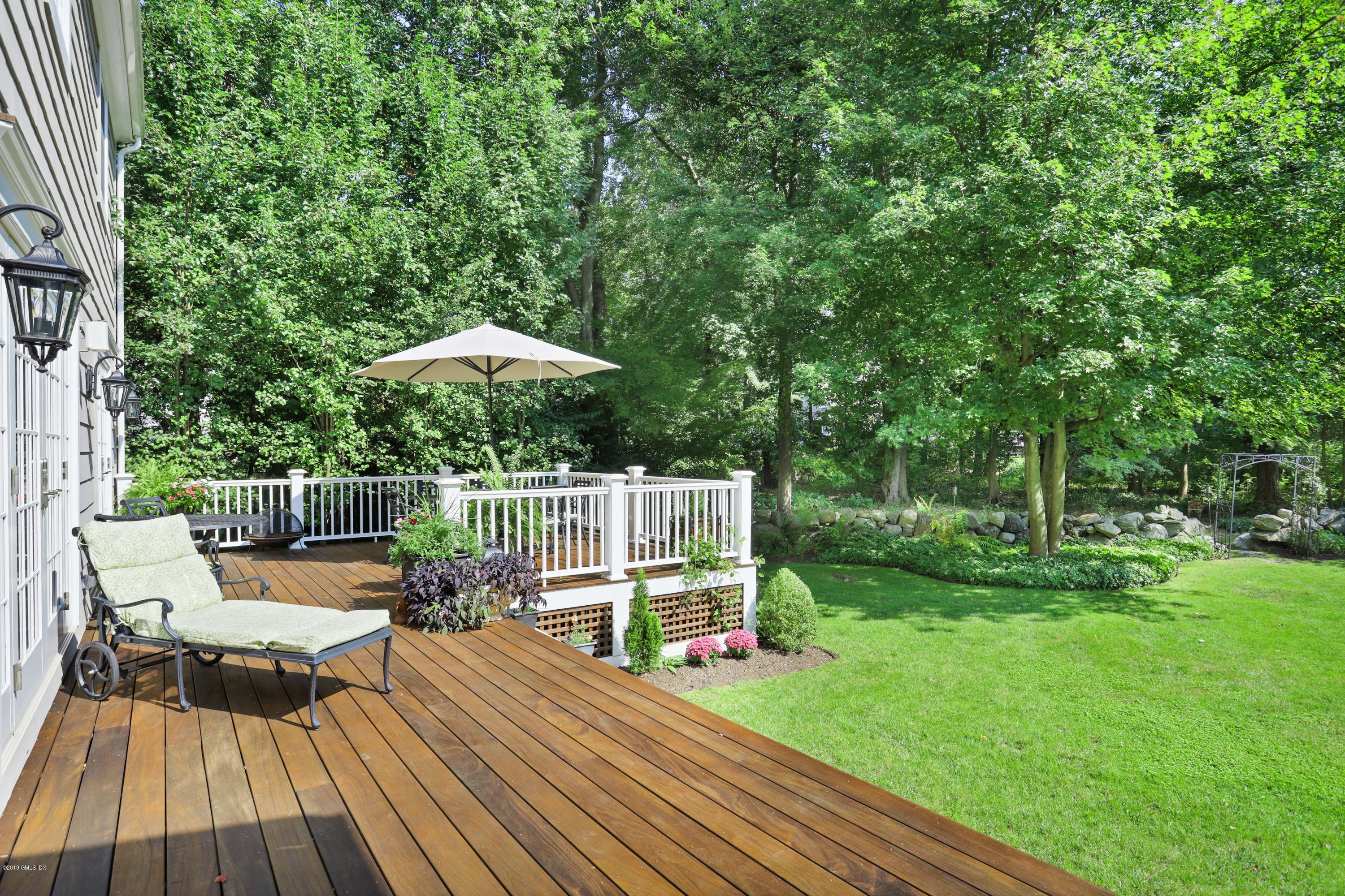 40 Hearthstone Drive Riverside, CT 06878 - Photo 32 of 40 40 Hearthstone Drive (34)