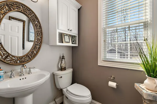 $810,000 | 5052 Dickinson Court, St. Joseph, MI 49085