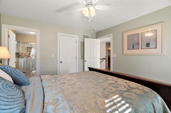 $810,000 | 5052 Dickinson Court, St. Joseph, MI 49085