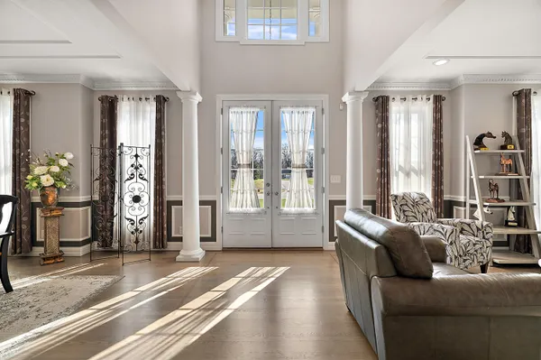 $810,000 | 5052 Dickinson Court, St. Joseph, MI 49085