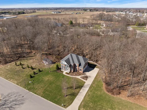 $810,000 | 5052 Dickinson Court, St. Joseph, MI 49085