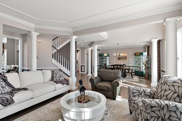 $810,000 | 5052 Dickinson Court, St. Joseph, MI 49085