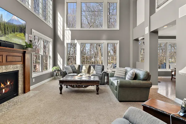 $810,000 | 5052 Dickinson Court, St. Joseph, MI 49085