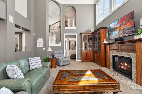 $810,000 | 5052 Dickinson Court, St. Joseph, MI 49085