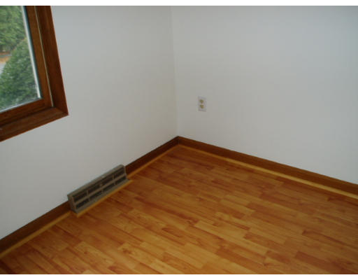 237 Kent Road Springfield, MA 01129 - Photo 7 of 11 Gallery Image 7