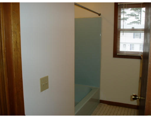 237 Kent Road Springfield, MA 01129 - Photo 8 of 11 Gallery Image 8