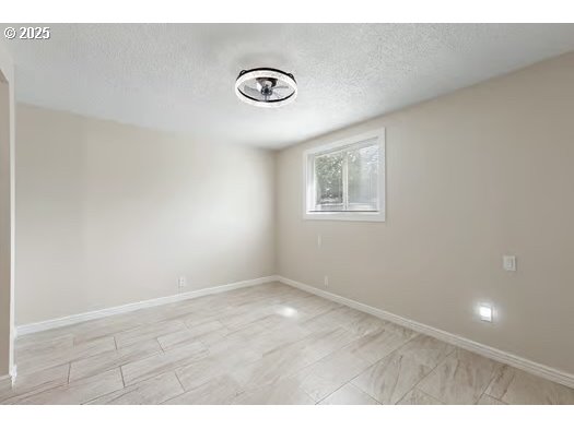 2065 Providence Street Eugene, OR 97401 - Photo 18 of 30