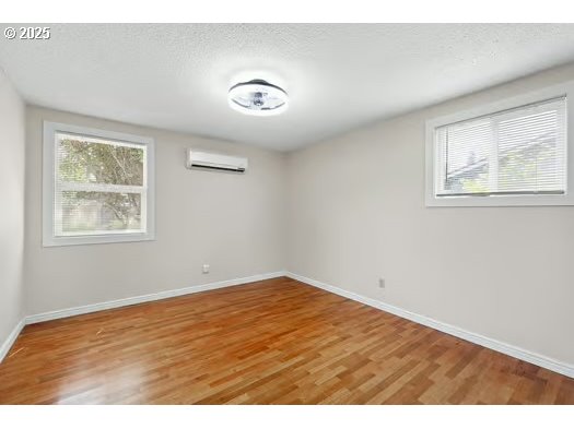 2065 Providence Street Eugene, OR 97401 - Photo 8 of 30