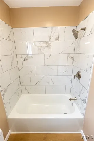 $194,900 | 231 Carbon Street, Syracuse, NY 13208