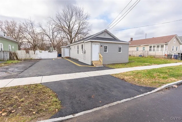 $194,900 | 231 Carbon Street, Syracuse, NY 13208