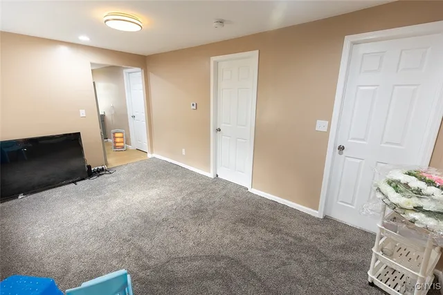 $194,900 | 231 Carbon Street, Syracuse, NY 13208