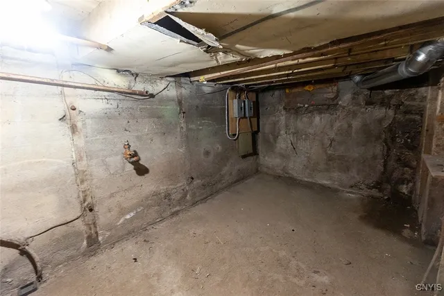 $194,900 | 231 Carbon Street, Syracuse, NY 13208