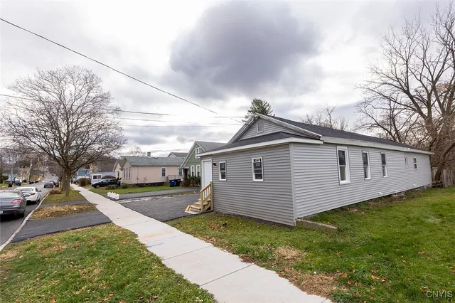 $194,900 | 231 Carbon Street, Syracuse, NY 13208
