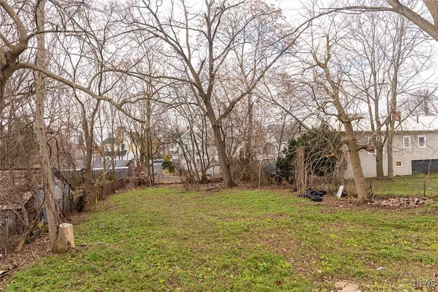 $194,900 | 231 Carbon Street, Syracuse, NY 13208