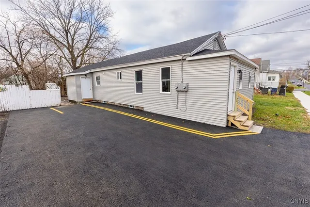 $194,900 | 231 Carbon Street, Syracuse, NY 13208