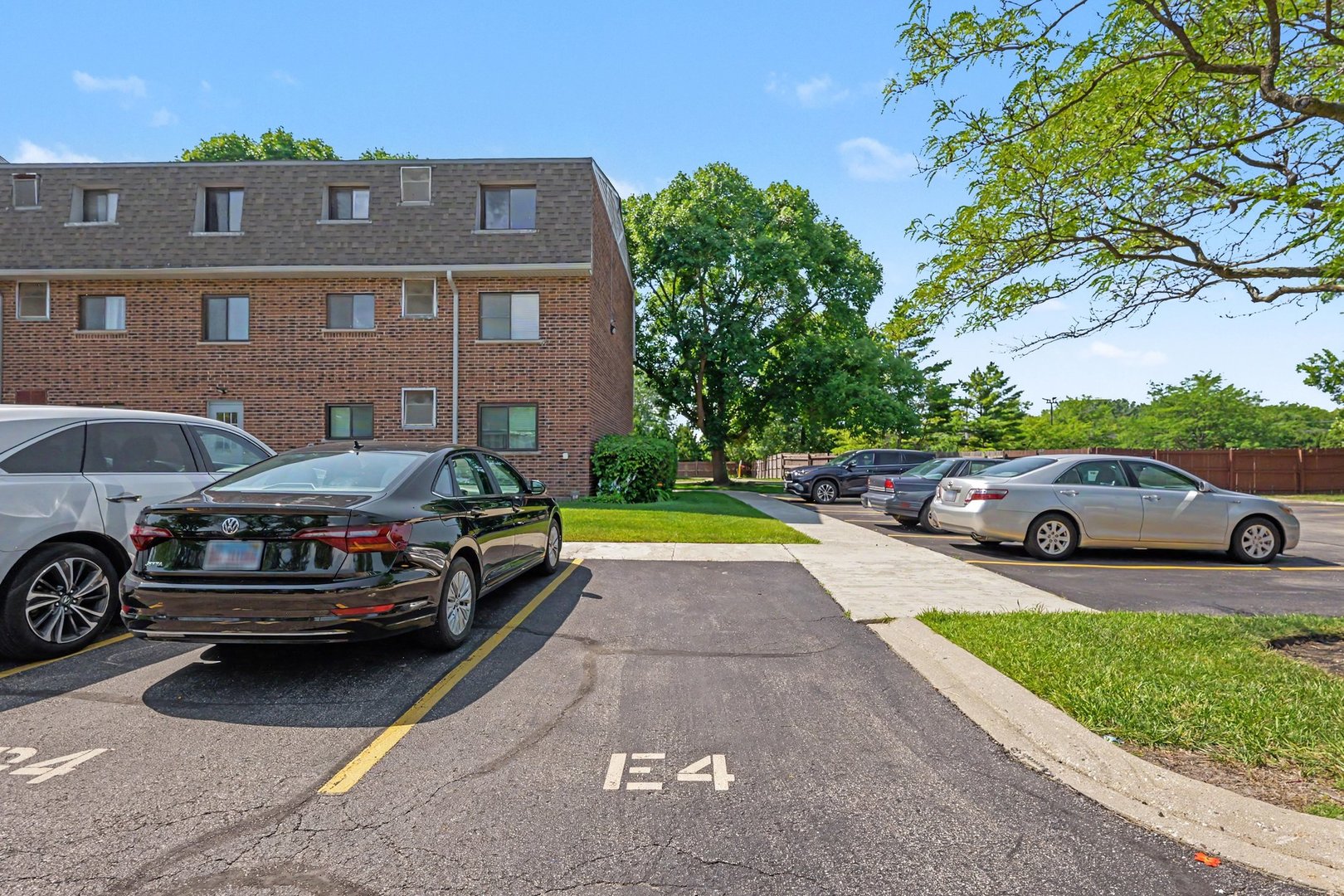 3256 Sanders Road, Unit 4E Northbrook, IL 60062 - Photo 18 of 23